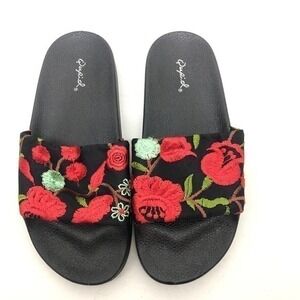 Qupid Booboo Open Toe Slide Sandal embroidered